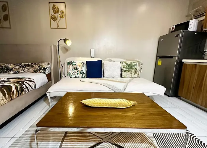 公寓式飯店 With Balcony At Gramercy With Pool Gym Sauna