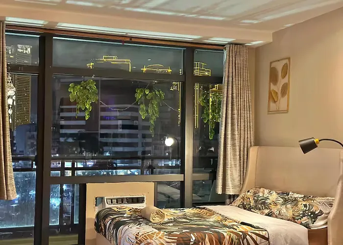 With Balcony At Gramercy With Pool Gym Sauna * 马尼拉