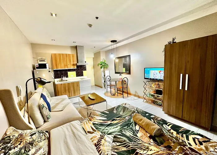 公寓式飯店 With Balcony At Gramercy With Pool Gym Sauna 马尼拉
